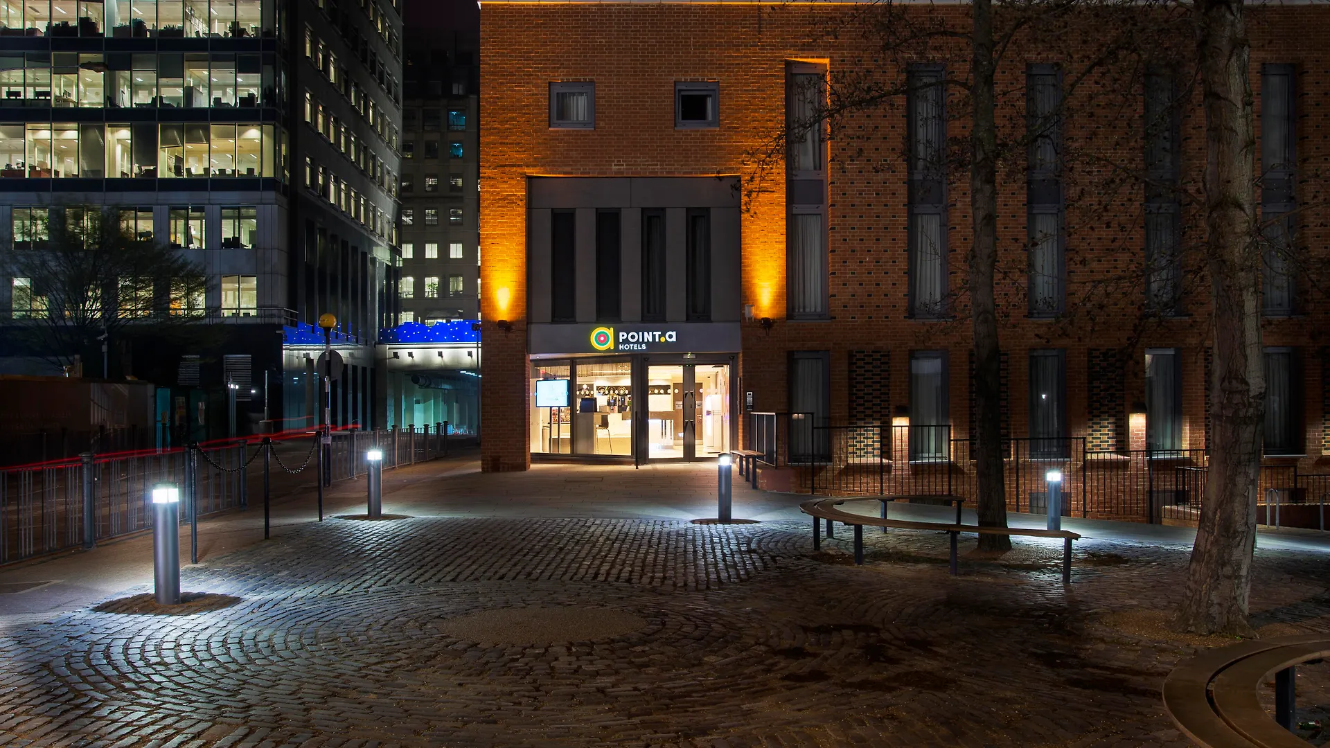 Point A Hotel London Canary Wharf 3*,  Reino Unido