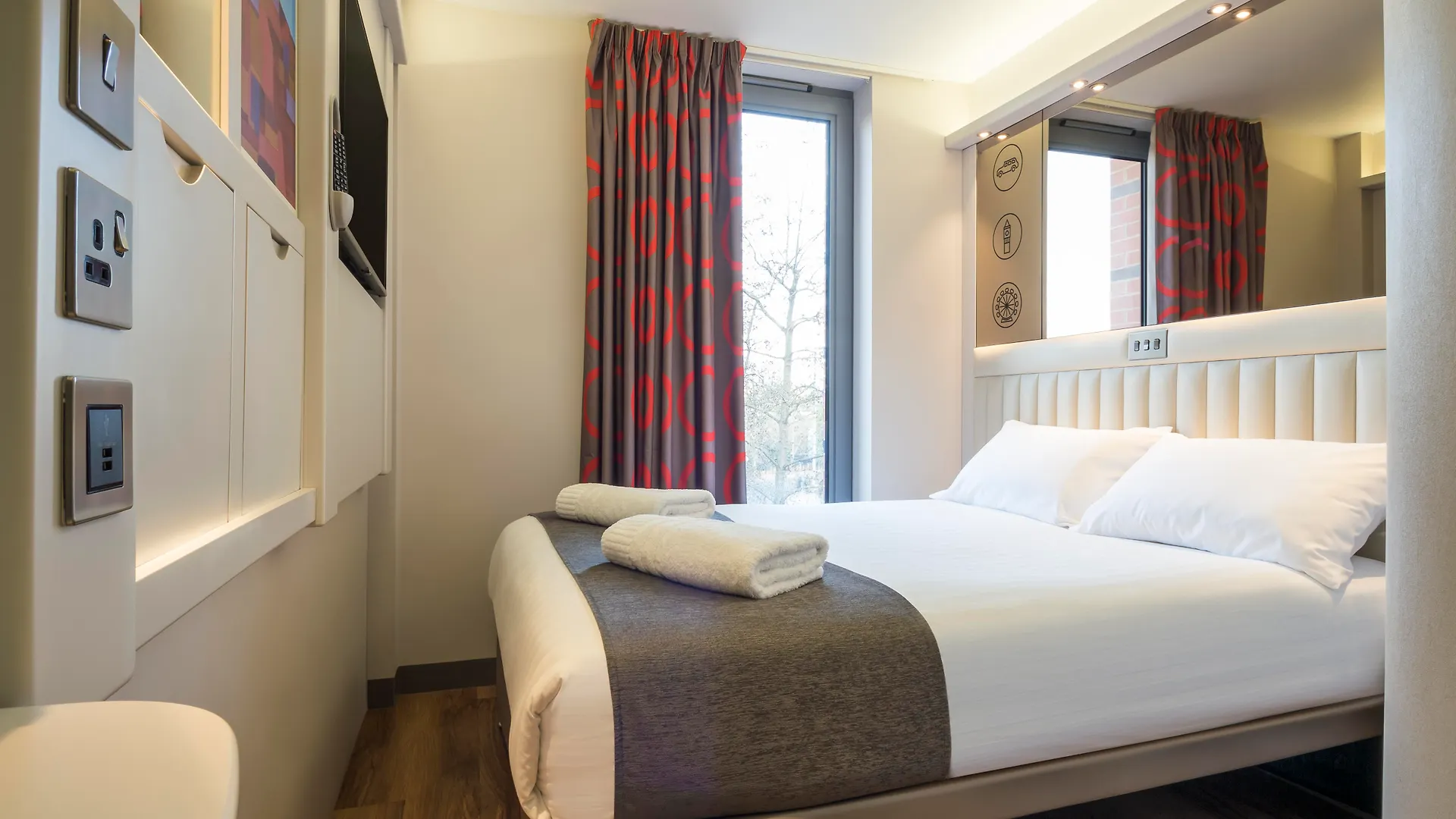 Point A Hotel London Canary Wharf