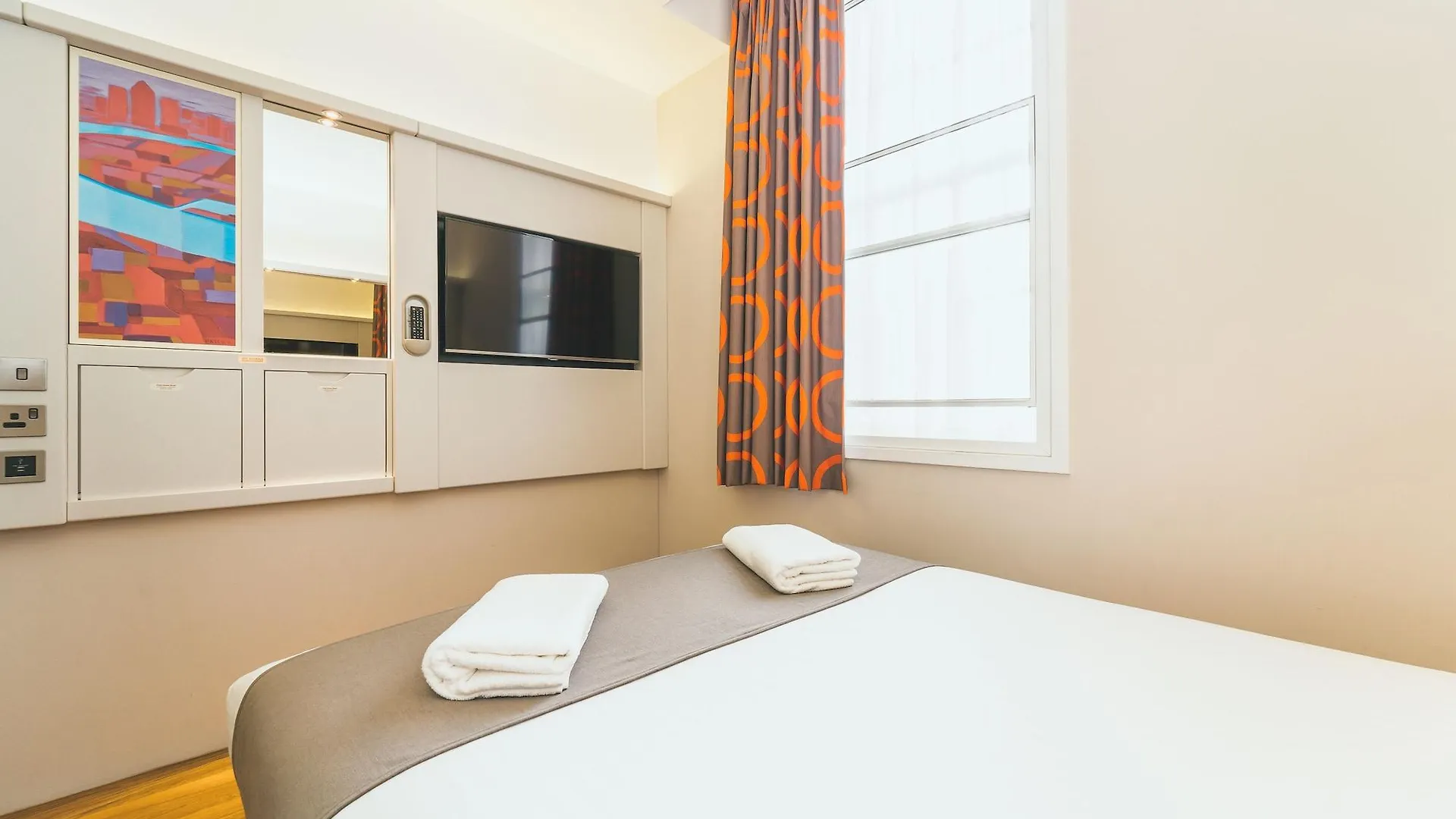 Point A Hotel London Canary Wharf