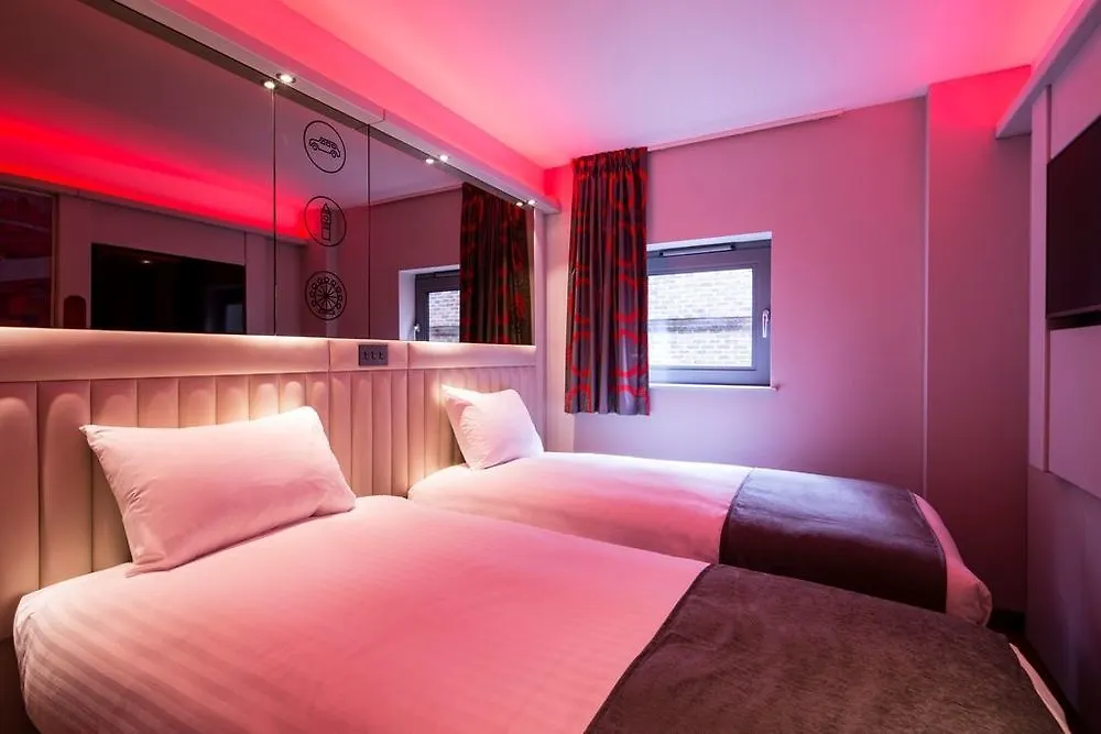 Point A Hotel London Canary Wharf