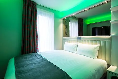 Point A Hotel London Canary Wharf